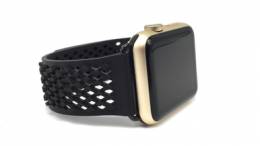 The Labb by Noomoon: My Favorite Apple Watch Band