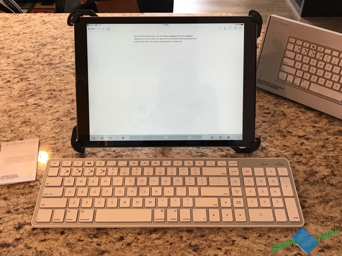 Satechi Bluetooth Keyboard & Mouse Pad Can Complete Your Desktop