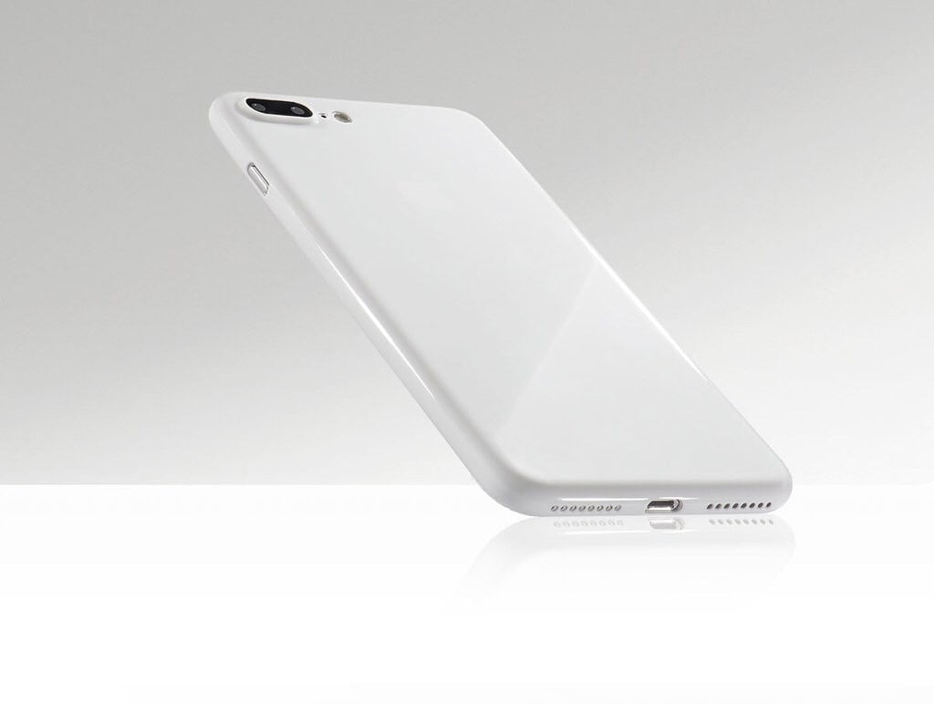 A Jet White iPhone 7 Plus is Totallee Possible with This Case