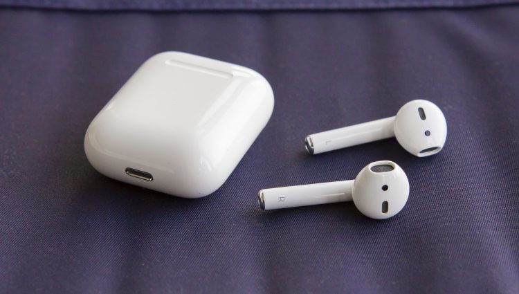 Apple AirPods Review: Paired with Android