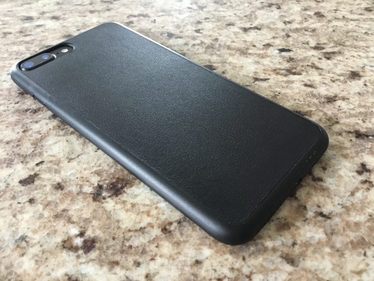 This Leather iPhone 7 Case Is Totallee the Thinnest on the Market