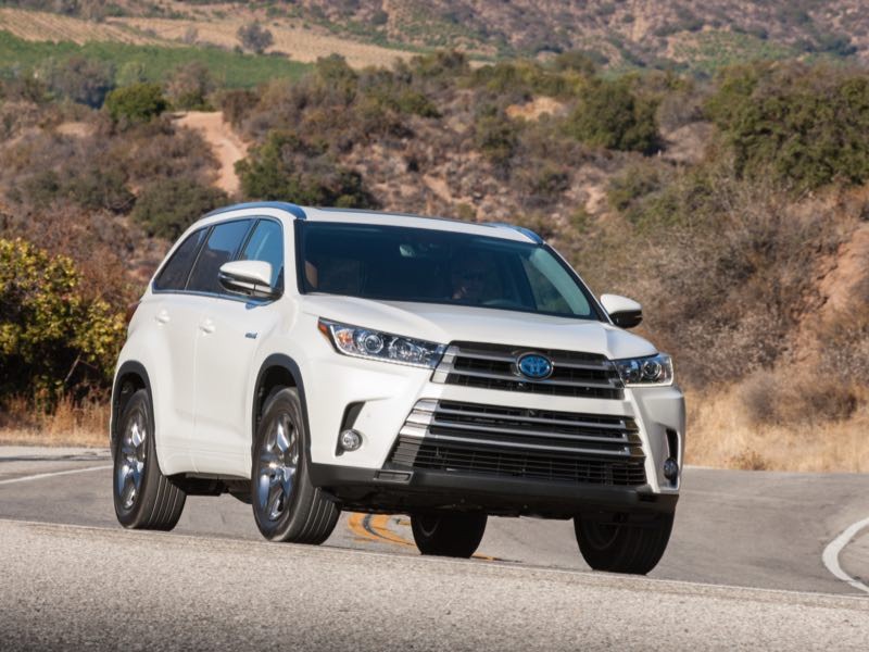 2017 Toyota Highlander Hybrid Is Toyota’s Best Family Utility Vehicle ...