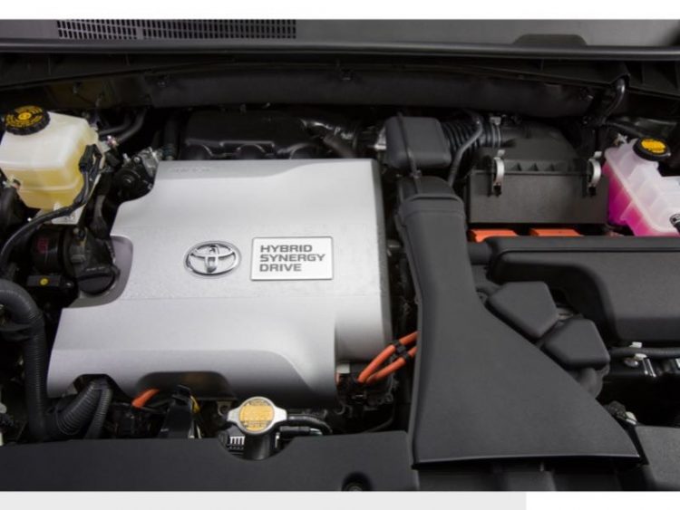 2017 Toyota Highlander Hybrid Is Toyota's Best Family Utility Vehicle Yet