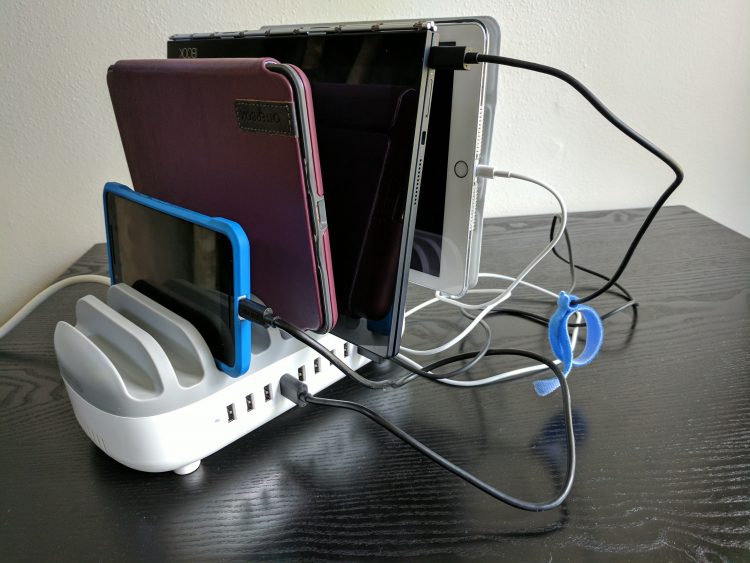 Multi Devices Charging on the NTONPOWER Charging Station