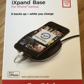 SanDisk iXpand Base Review: Auto Backups While Your iPhone Charges