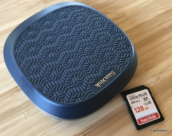 SanDisk iXpand Base Review: Auto Backups While Your iPhone Charges