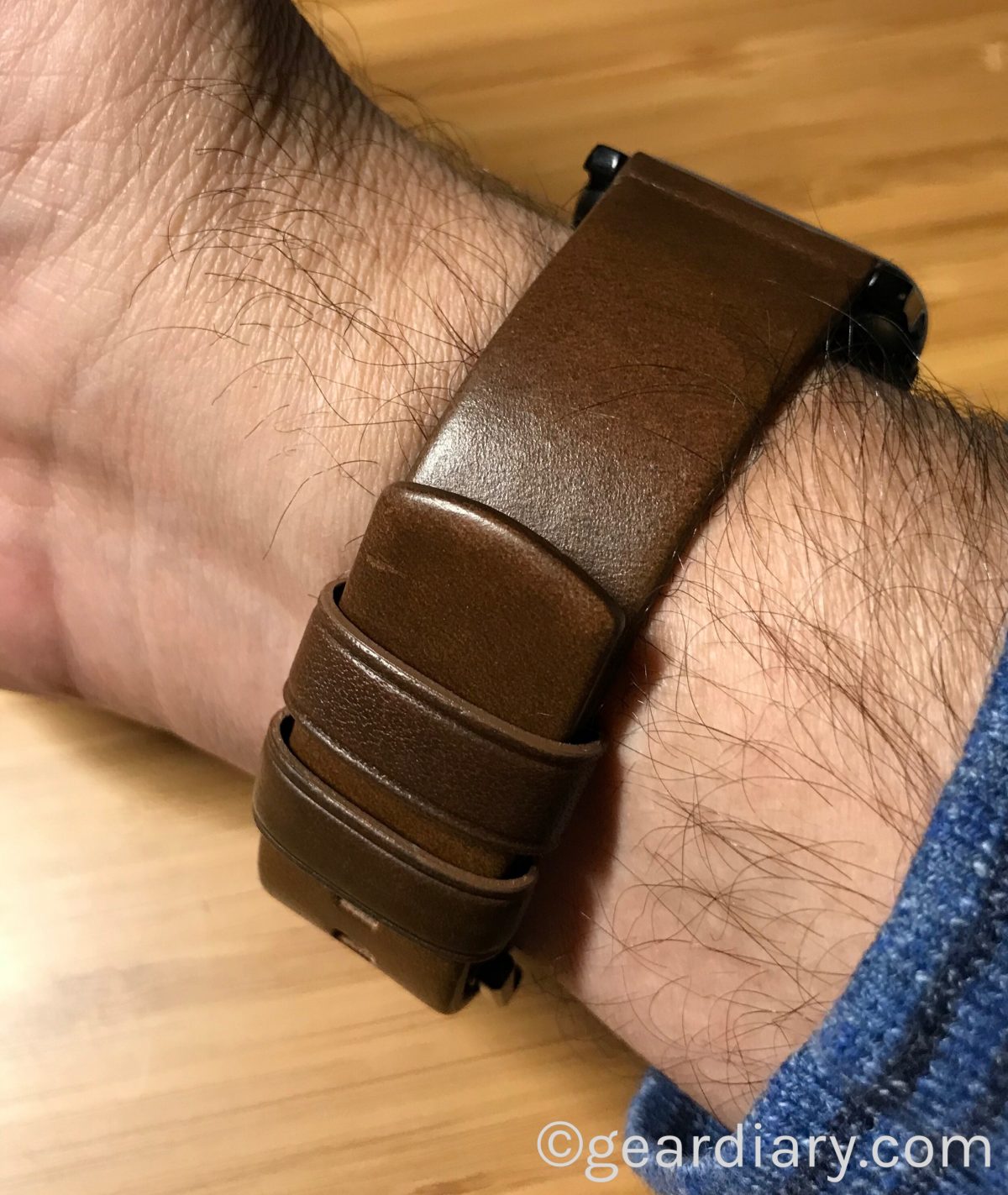 Nomad Modern Strap for Apple Watch Is a Luxurious Horween Leather