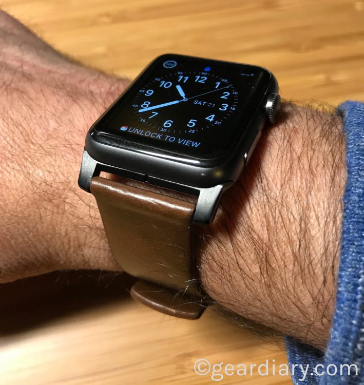 Nomad Modern Band for Apple Watch Is a Luxurious Horween Leather Watch Strap