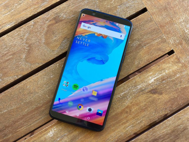 OnePlus 5T Review: No Wonder This Brand Has Such a Strong Cult Following