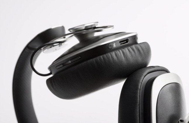 Moshi Reveals Their New Avanti Air On-ear Bluetooth Headphones