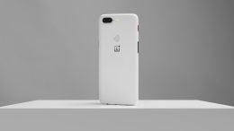 OnePlus 5T Gets a Limited Edition Sandstone White Model for the New Year