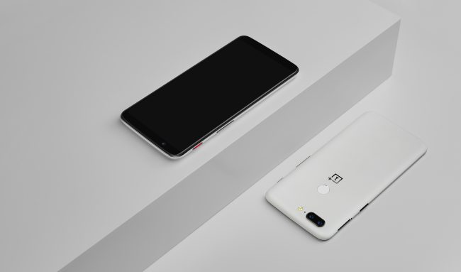 OnePlus 5T Gets a Limited Edition Sandstone White Model for the New Year