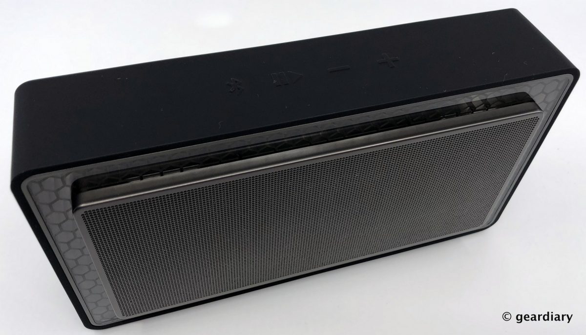 Bowers & Wilkins T7 Wireless Speaker: Compact, Beautiful, And Clear ...