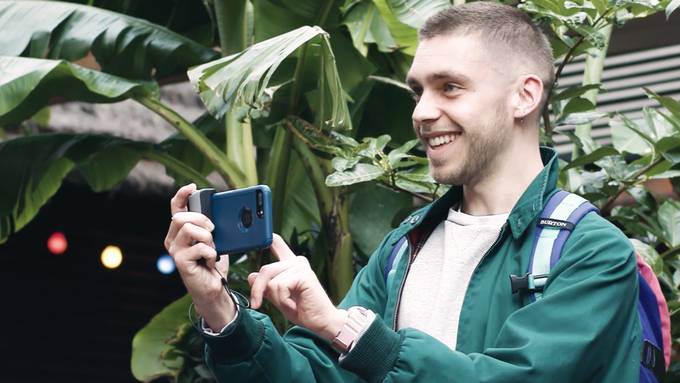 Never Miss the Perfect Shot with the Just Mobile ShutterGrip