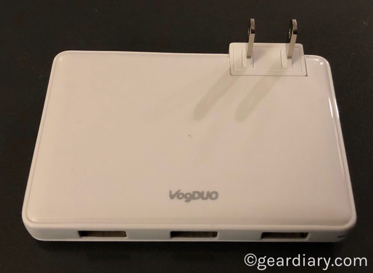 VogDUO Charger Pro 3-Port USB Wall Charger Is Thin and Ready to Charge