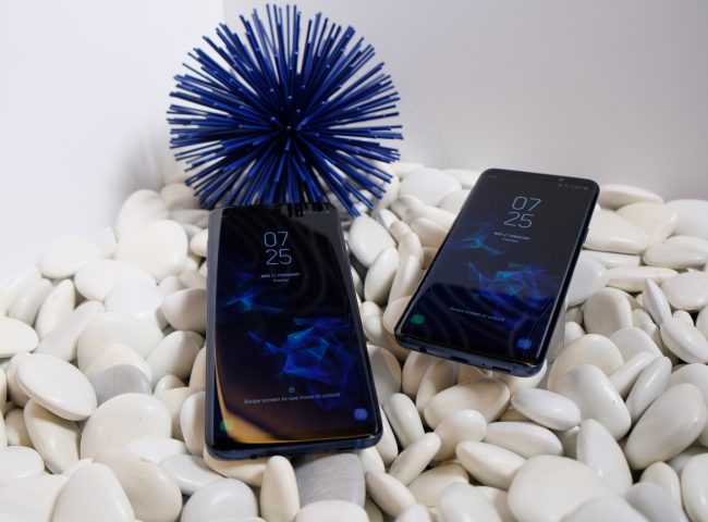 InvisibleShield and Mophie Are Ready for the New Samsung Galaxy S9 and S9+