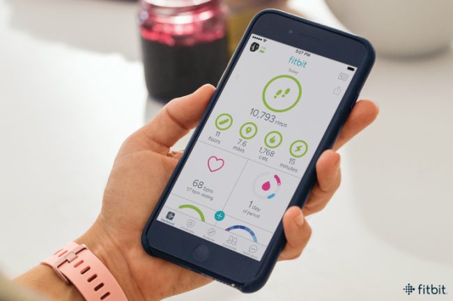 The Fitbit Versa Now Has Women's Health in Mind