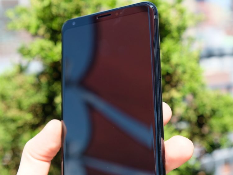 LG V35 ThinQ Is the Consolation Prize for AT&T Customers