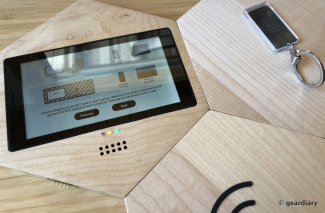 Pitaka MagHive: Smart Organization and Reminders in an Attractive Wooden Hub