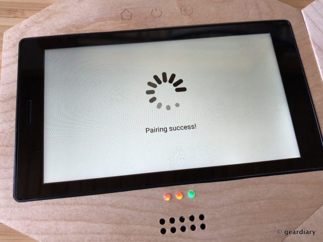 Pitaka MagHive: Smart Organization and Reminders in an Attractive Wooden Hub