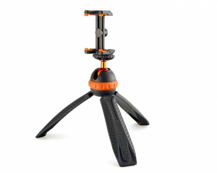 Up Your iPhoneograohy Game with the Iggy and The Cradle from 3 Legged Thing