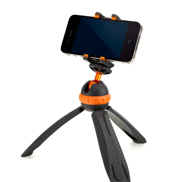 Up Your iPhoneograohy Game with the Iggy and The Cradle from 3 Legged Thing
