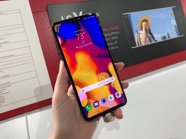 LG V40 ThinQ Picks up Five Cameras; You Can Pick up Preorder Goodies from US Cellular