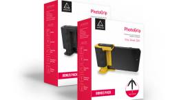 The Adonit PhotoGrip Makes Sure You Always Get a Great Group Photo