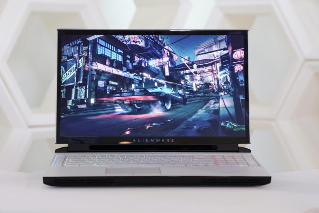 Alienware Area-51m Is a Desktop Gaming System in a Laptop Body