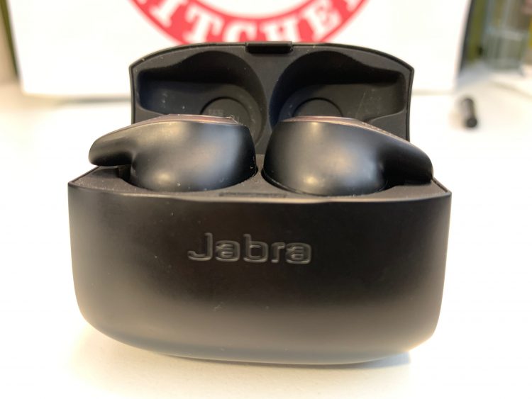 Jabra's Evolve 65t Are a Bold Alternative to Apple's Airpods