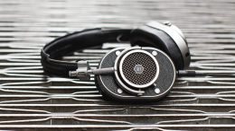 Get the Master & Dynamic MH40 Headphones for $50 off During Their Memorial Day Sale