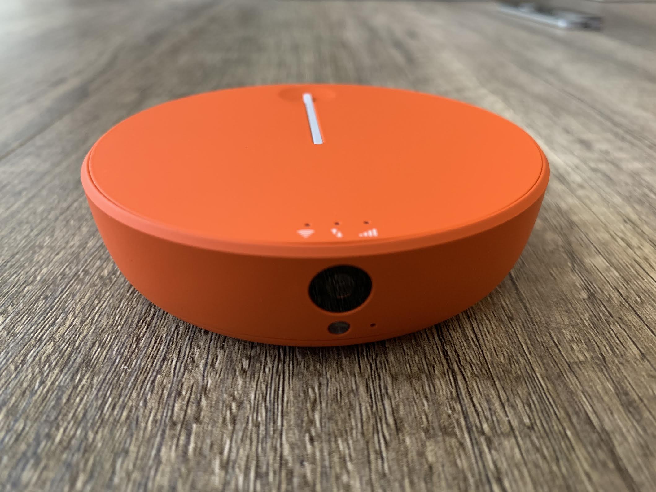 Skyroam Solis X: A Major Upgrade to Wi-Fi Hotspots