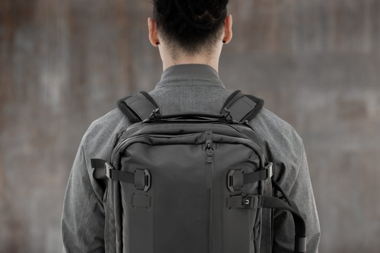 Black Ember's FORGE Backpack Is the 3-in-1 Everyday-Carry That You Need