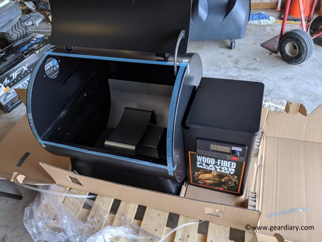 Unboxing the Traeger Pro Series 575 Pellet Grill