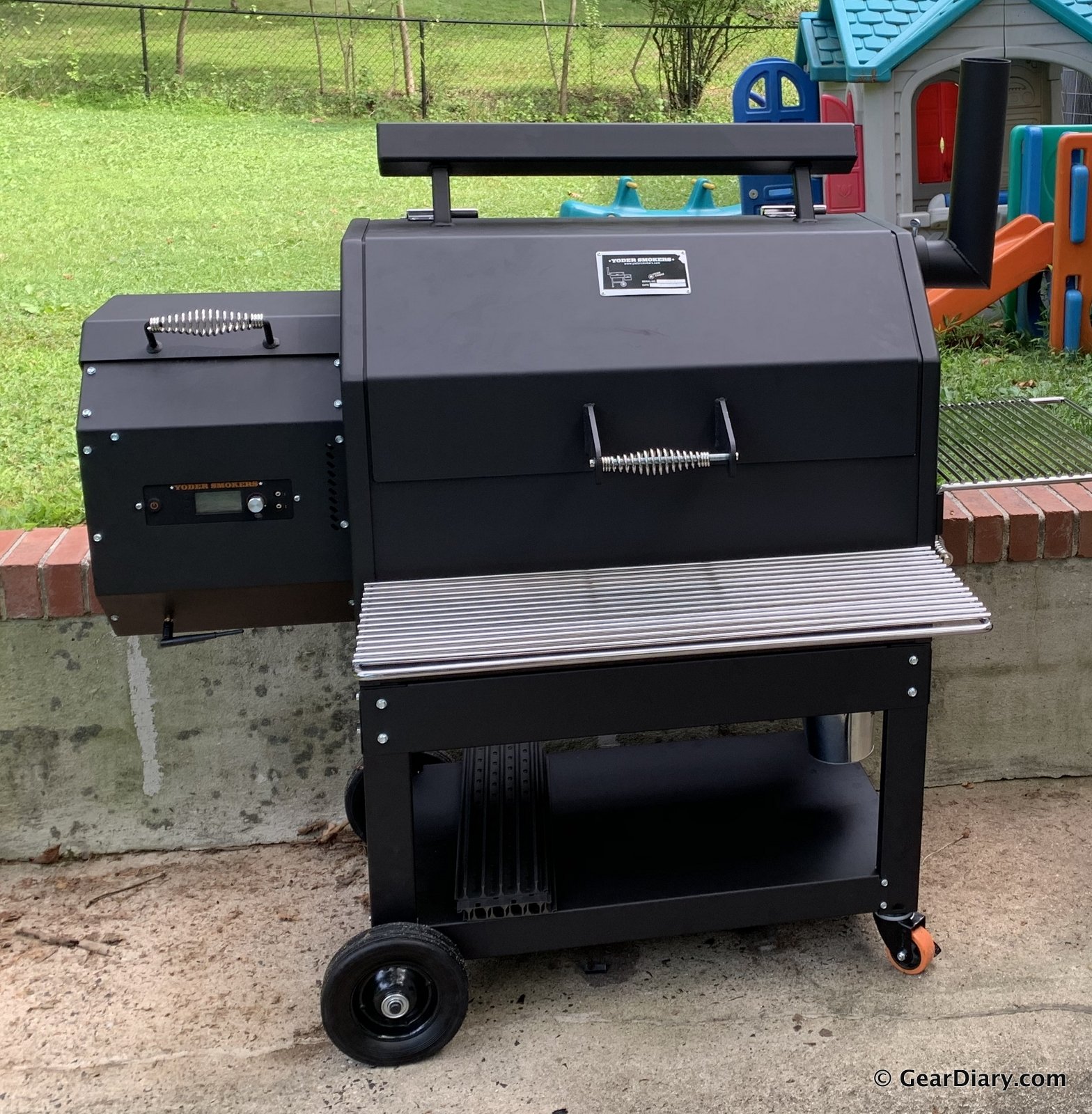 Yoder Smokers YS640s Pellet Grill: The Smartest, Most Versatile Grill ...