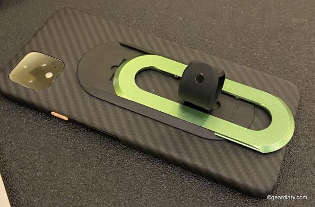 Ohsnap Is "the Phone Grip That Doesn't Suck," and Here's Why You Need One!