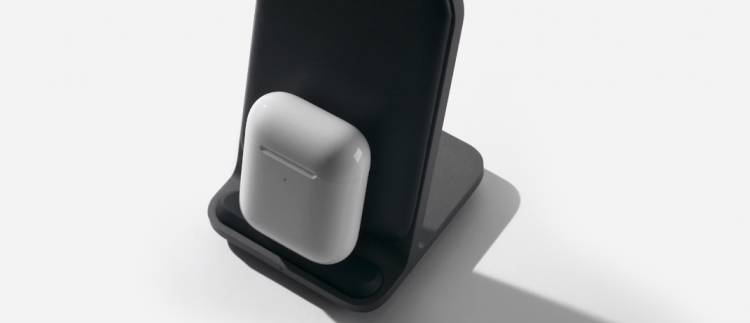 Nomad Base Station Stand Offers Convenient Power When You Need It