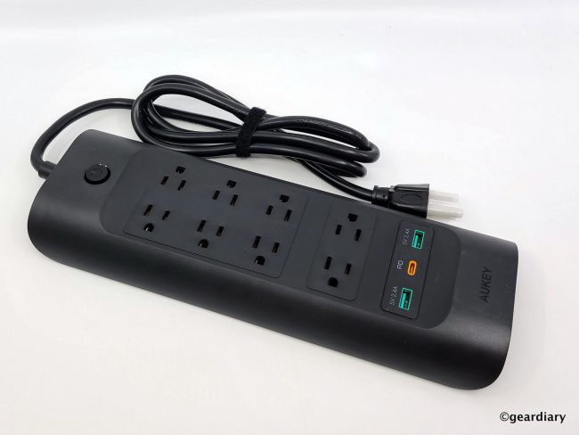Aukey 8-Outlet USB-C Power Strip with 18W PD: Plenty of Room (and Protection) for Everything