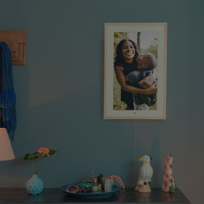 The 21.5" Lenovo Smart Frame Will Be Pre-Selling on Indiegogo; Here's How You Can Get 50% Off