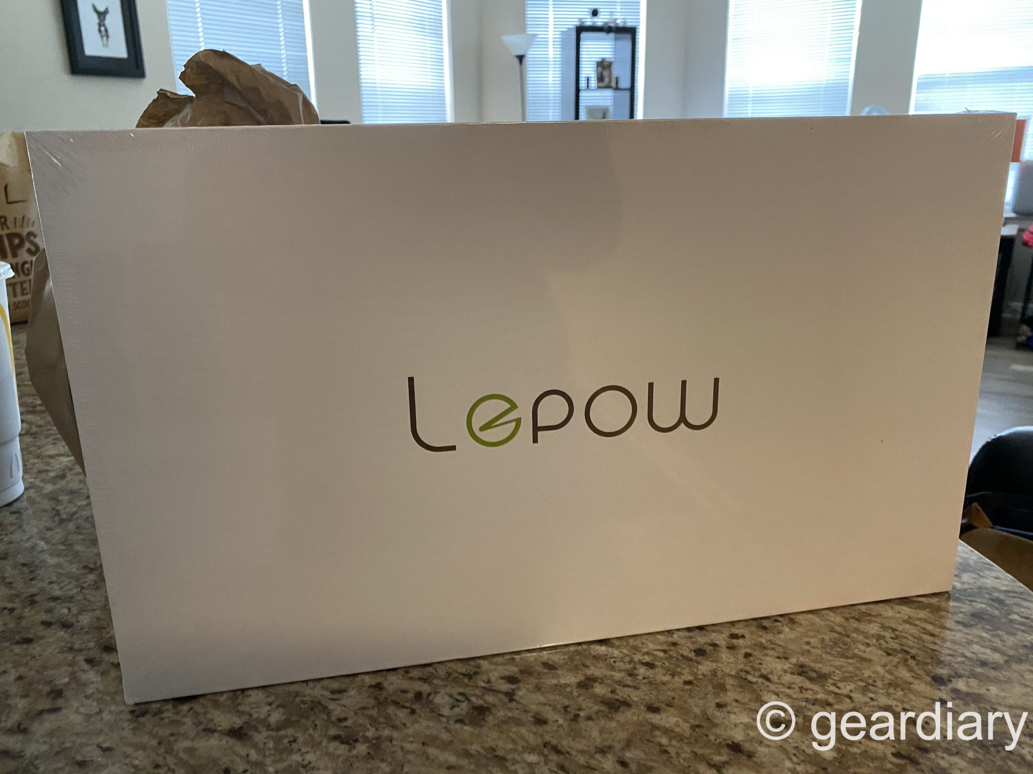 The 15.6″ Lepow Portable Monitor Is a WFH Must-Have
