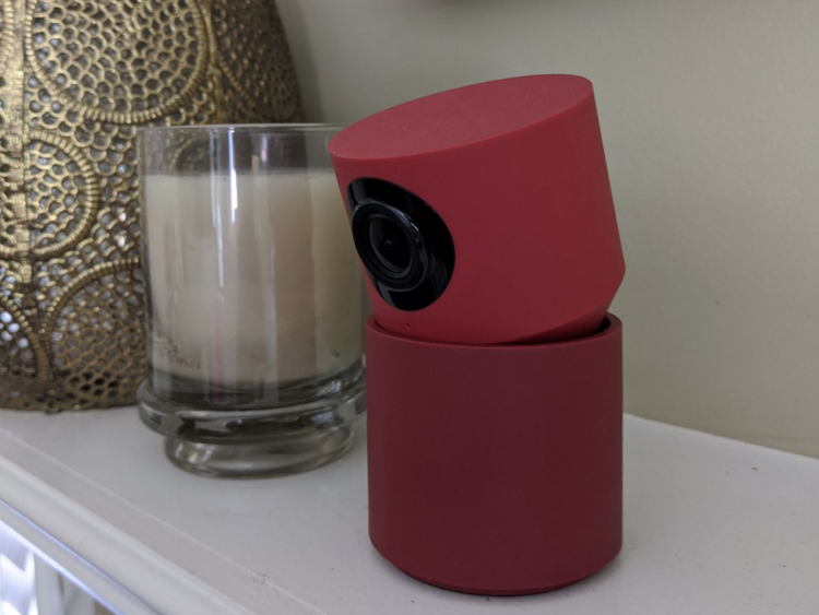 Hoop Cam Plus Is an Excellent Security Camera That Moves to Your Touch