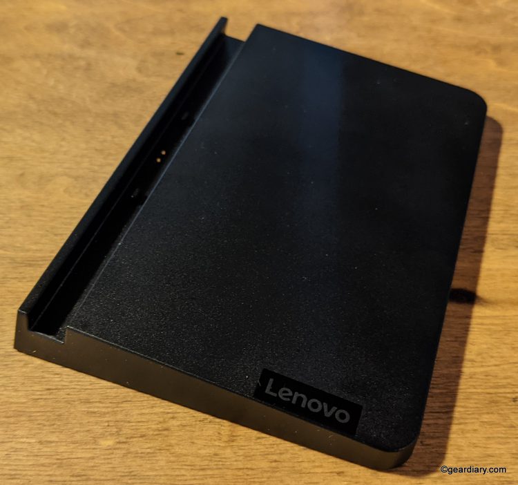 Lenovo Smart Tab M8 and Smart Tab M10 Are 2-in-1 Smart Home Hubs That Can Also Be Stand-Alone Tablets