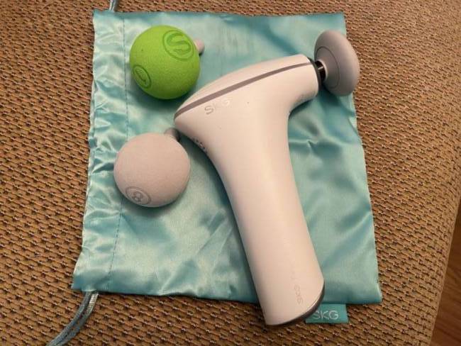 SKG F5 Massage Gun Review: Soothing Heat and Massaging Relief in a Tiny Package!