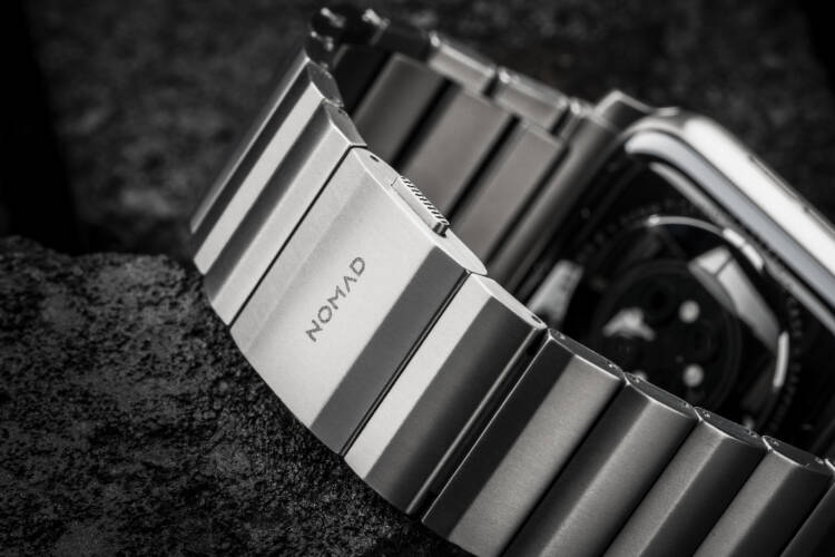 Nomad Announces new Steel and Titanium Bands for Apple Watch