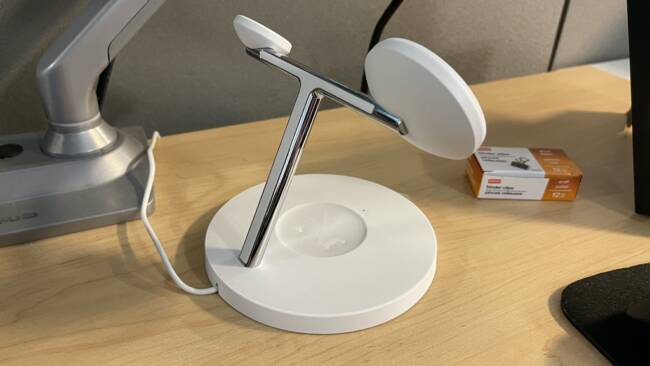 Belkin MagSafe 3-in-1 Wireless Charger 