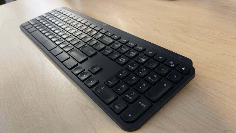 Logitech MX Keys and MX Master 3 Review: Update Your Workspace with ...