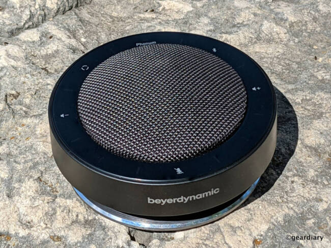Front of the Beyerdynamic PHONUM Wireless Bluetooth Speakerphone