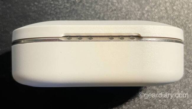 Front edge of the QuietOn 3 sleep earbuds charging case. 