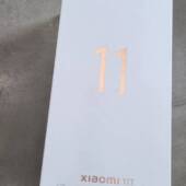 Retail packaging for the Xiaomi 11T