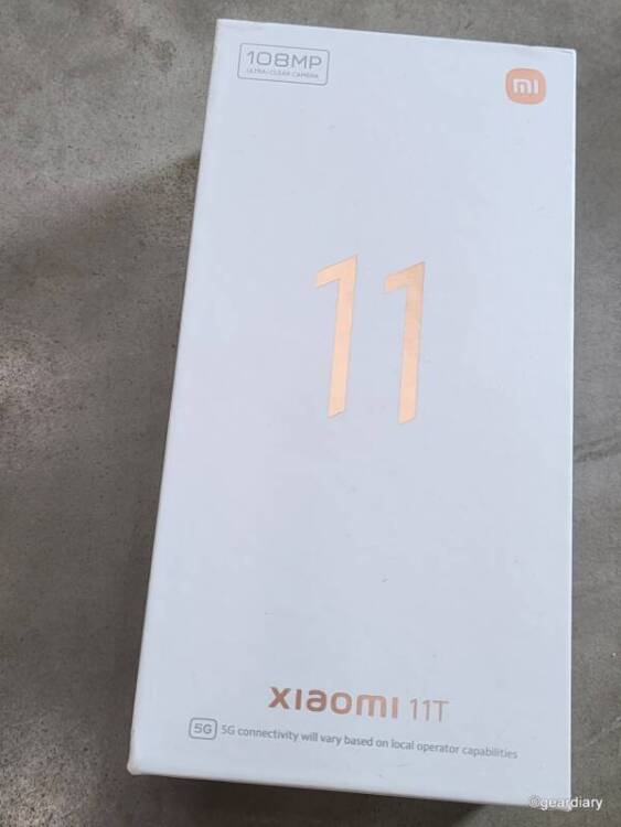 Retail packaging for the Xiaomi 11T